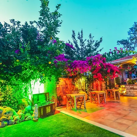 Ruezgarguelue Hotel Alacati