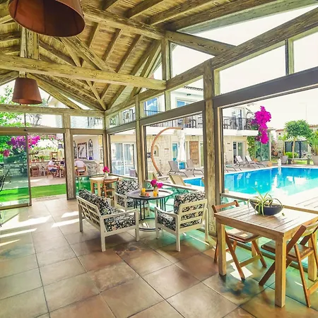 Ruezgarguelue Szálloda Alacati